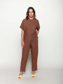 Calça com pregas e bolsos faca Biamar