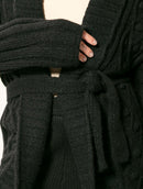 Casaco canelado com pontos estruturados, cinto removível e mangas de cava quadrada Biamar