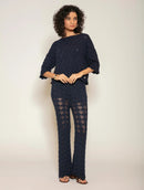 Calça em algodão om trama vazada e forro Biamar