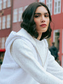 Blusa com colete removível em pele fake Biamar