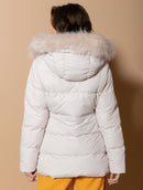 Jaqueta alongada com capuz ajustável em pele fake, bolsos e mangas de cava posta Biamar