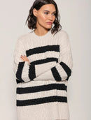 Blusa alongada com padronagem em listras e gola redonda Biamar