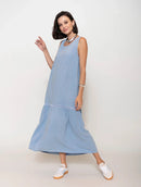 Vestido longo com detalhe vazado e gola redonda Biamar