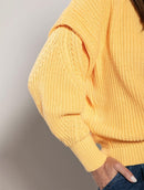 Blusa de gola média e mangas de cava quadrada com tranças Urbanity