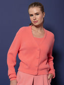 Casaco canelado em fio pluma com botões aBenção