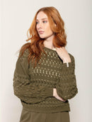 Blusa em algodão em pontos vazados, gola canoa e mangas de cava quadrada Biamar