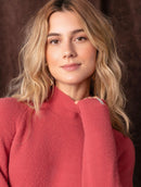 Blusa em fio pluma com gola média e mangas de cava raglan Biamar