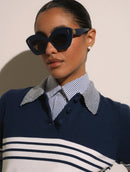 Blusa manga curta de gola polo com padronagem em listras Biamar