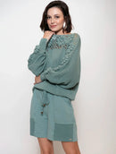 Blusa em algodão em ponto margarida com detalhe vazado e gola canoa Biamar