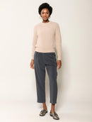 Blusa canelada em fio pluma com gola redonda e mangas de cava raglan Biamar