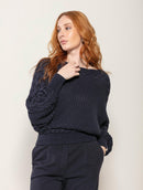 Blusa em algodão com detalhes em tranças e gola canoa Biamar