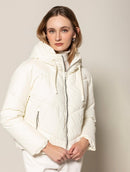 Jaqueta puffer com capuz, bolsos e fechamento em zíper Biamar