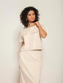 Blusa manga curta em viscolinho com botões forrados Biamar