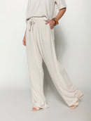 Calça reta com bolsos e cordão ajustável Biamar