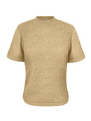 Blusa manga curta com detalhe de pontos vazados e tecimento de folhas Biamar