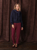 Blusa em algodão com detalhes em tranças e gola canoa Biamar