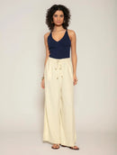 Calça pantalona com bolso faca e cordão ajustável Biamar